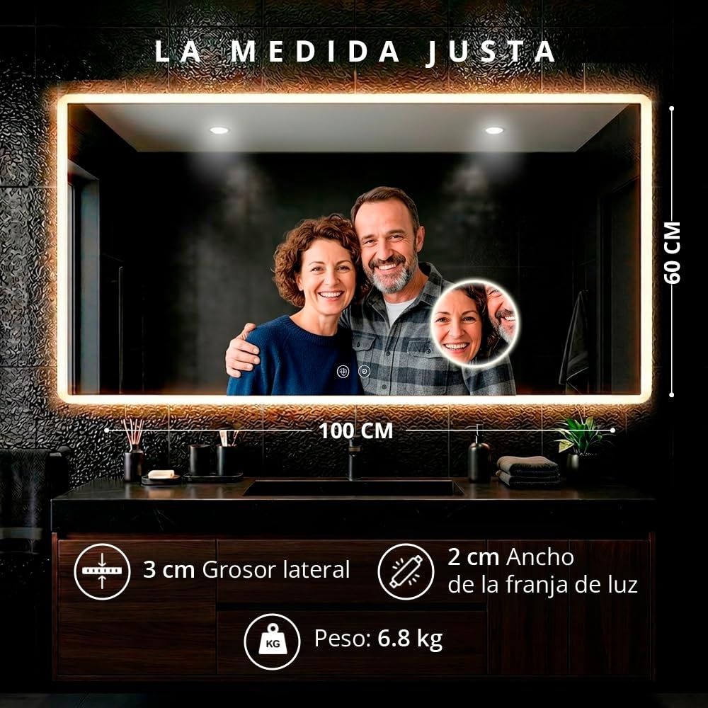 Acercamiento a la lente de Zoom X3 integrada en el espejo LED para maquillaje de precisión y afeitado.