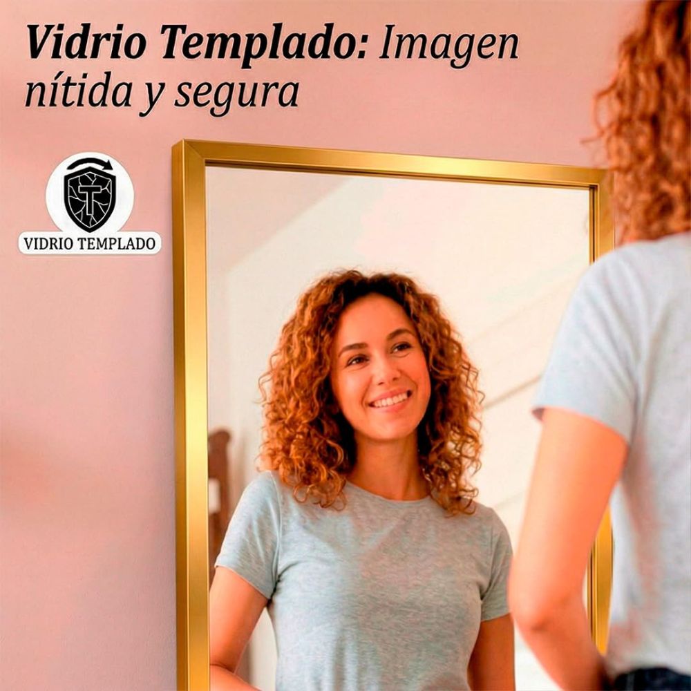 Soporte trasero de seguridad para el uso independiente del espejo de cuerpo entero.