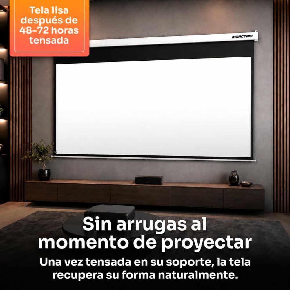 Pantalla de proyección desplegada en un salón moderno mostrando una imagen nítida para cine en casa.